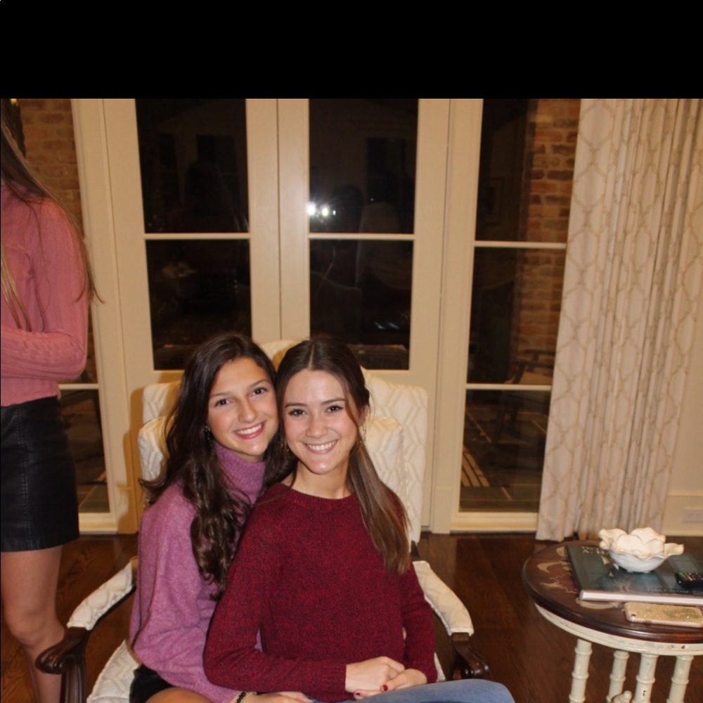 Meet your Posher, Olivia